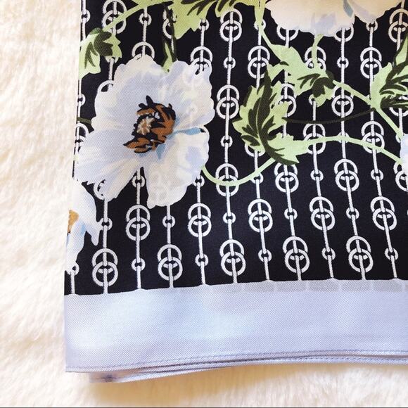 Ann Taylor Blue Floral Square Geo Pattern Scarf - Picture 5 of 9